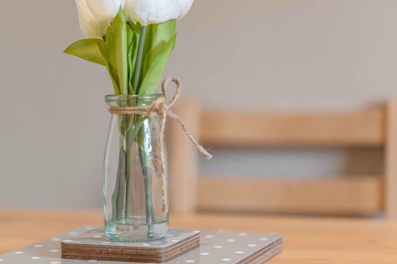 Modern Apartment Within Short Walk Of The Castle, High Street And Long Walk - Free Parking Виндзор Экстерьер фото